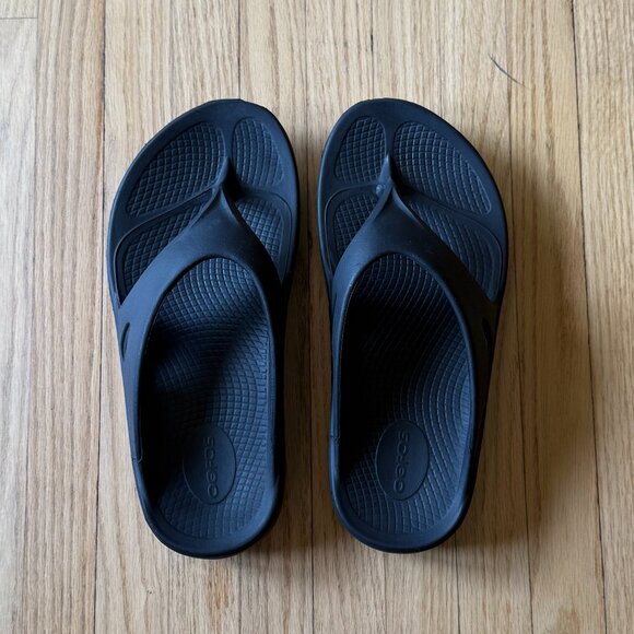 OOFOS OOriginal Sandals - Black - Picture 1 of 5